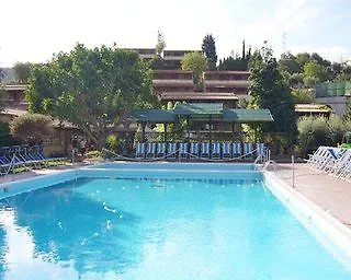 Üdülőközpont Villaggio L'olivara Tropea