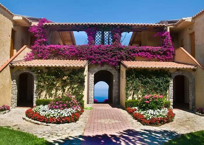 Resort Villaggio L'olivara 3*